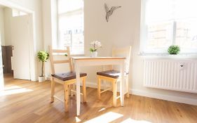 Fullhouse - Zwickau - F45 Apartments - Smarttv - Nespresso